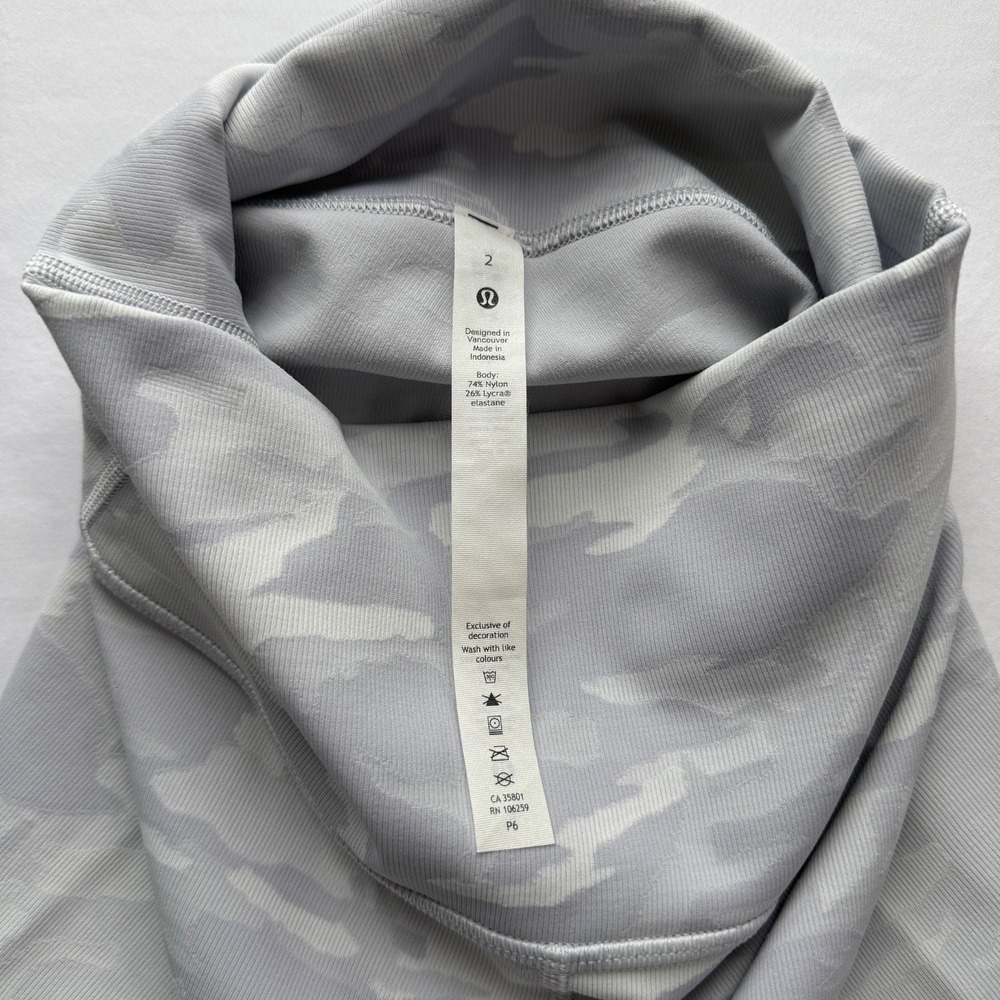 Lululemon Wonder Under Crop Leggings Grey White Camo High Rise Size 2 Yoga - Picture 6 of 10